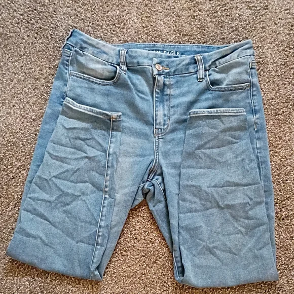 American Eagle Outfitters Women's Size 14short Light Blue Denim - Picture 1 of 5